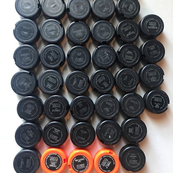 Mac eyeshadows - Picture 2 of 3